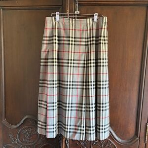 Vintage Burberry Nova Check Pleated Wool Skirt Grey, Black, Red 29” Waist